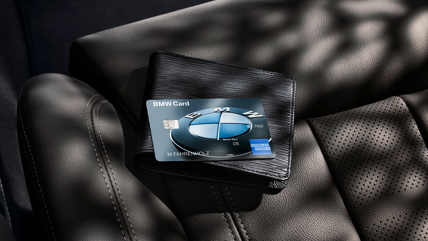 Das Bild zeigt die BMW Card von American Express.